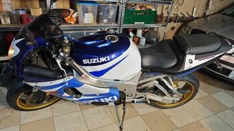 Suzuki GSX-R 1000 K1