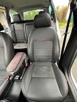 Škoda Octavia 1 Polokožené Sedačky