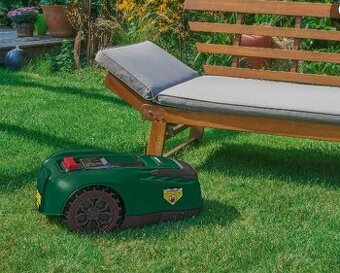 Aku robotická sekačka Parkside na 500 m2 nová