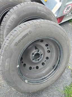 195/65r15 Barum bravuris Octavia 1