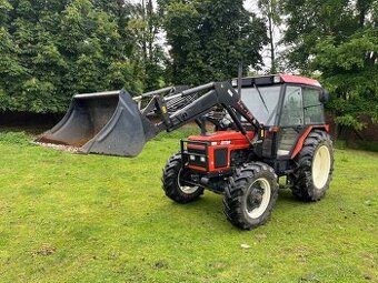 Zetor 7340 s čelním nakladačem s SPZ