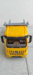NOVÉ Sklápěcí nákladní auto Mercedes Benz