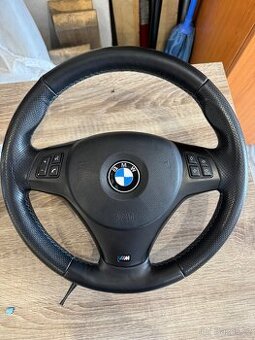 Prodám Mpaket volant z E92