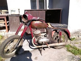 ČZ 125 de luxe