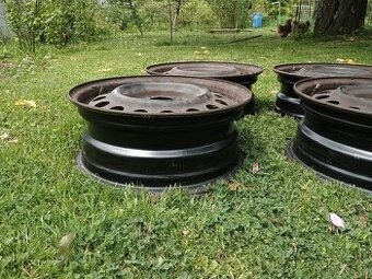 Plechové disky R16