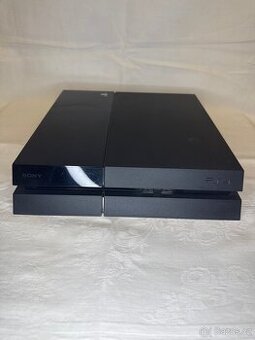 🎮 PlayStation 4 – skvělý stav, plně funkční + kabeláž