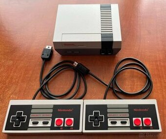 Nintendo ENTERTAINMENT SYSTEM / NES mini