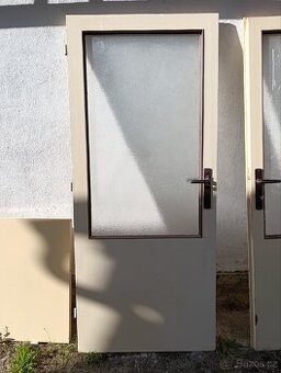 Prodám interiérové dveře - prosklené i plné