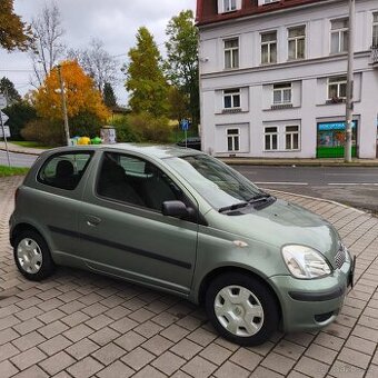 Toyota Yaris 1.0 VVTi, poctivých 119tkm, AUTOMAT