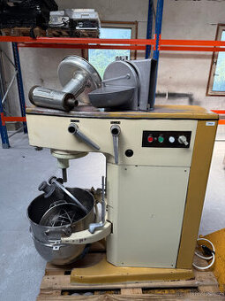 Hnětač Alba RE 22 vč. kompletního příslušenství