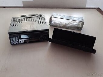 Autorádio Clarion Dolby