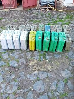 Plechové kanystry - 1