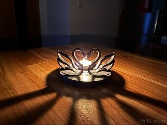 Originální svícen - Zamilované labutě