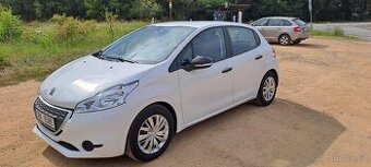 Peugeot 208 1.0i najeto 63 000 km 1 majitel koupeno v ČR