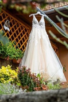 Značkové svatební šaty