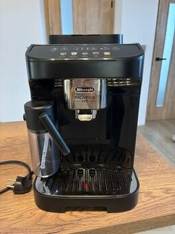 Kávovar DeLonghi Magnifica