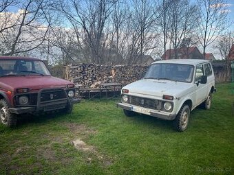 2x Lada Niva + kastle
