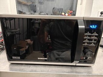 Mikrovlnná trouba Samsung