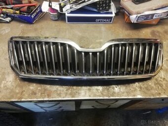 Maska skoda superb 2 fl