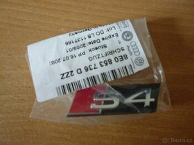 Audi S4 (2005-2008) znak na přední masku:8e0853736D 2ZZ