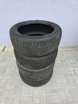 235/45/18 Zimní pneumatiky Continental Winter Contact TS870