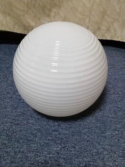 Opálová lesklá skleněná koule k lustru