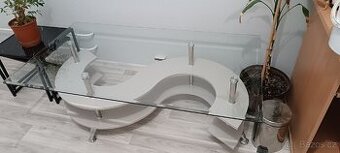 Konferenční stolek skleněný