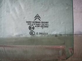 Sklo na pra.zadní dveře Citroen C5 sedan, bezpečnostní
