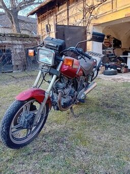 Yamaha XS 400