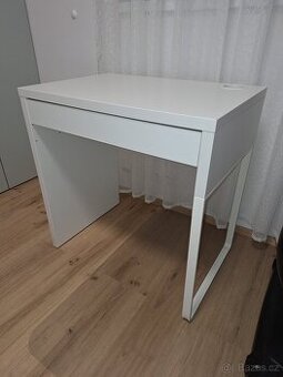 IKEA MICKE psací stůl 73x50 bílý