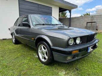 BMW e30