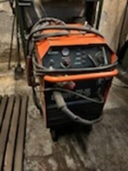 Plazmový řezací stroj FORMICA CUT-7 (8387)