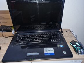 Asus 17''