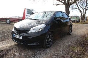 Toyota Yaris 1.33VVT-i 73kW, Servsiní Kniha