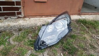 Zafira C levý Bi-xenon NOVÝ