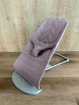 Babybjorn lehátko BLISS Dusty pink Petal Woven