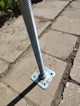 Masiv pozink závit.tyč M20 s kotev deskou 11×11 délka 101cm