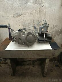 Motor pionýr50/23 mustang
