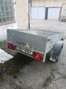 Vozík za auto