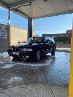 BMW e36 Touring 323i