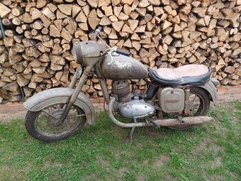 Jawa 250/353 kývačka