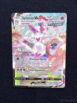 Velmi vzácná Pokemon karta - Sylveon VMAX
