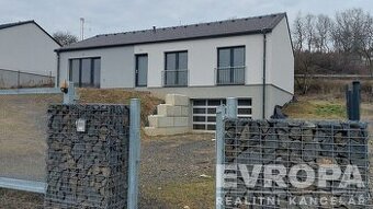 Novostavba rodinného domu 4+kk, pozemek 800m2, 15minut od ok