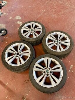 Prodám dvě sady ALU kol Škoda Octavia II