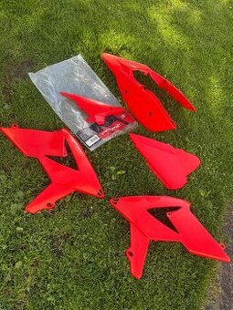 Plasty beta rr 450