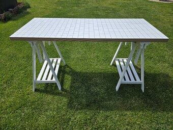 Ikea psací stůl