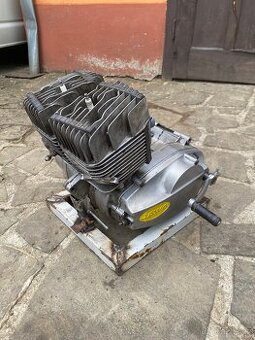 Motor jawa 350/638