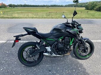 Kawasaki Z650 - 1