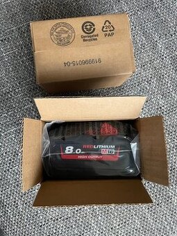 Milwaukee baterie m18 8Ah , nabijecka