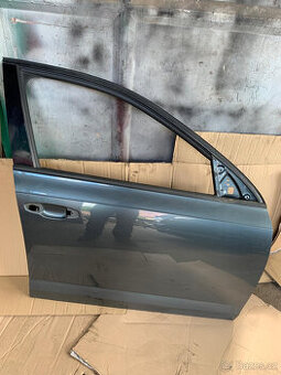 Pravé přední dveře Škoda Octavia 3 barva LF7Y F6F6
